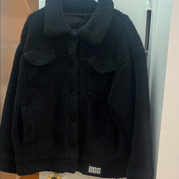 UGG Frankie Sherpa Trucker Jacket - Picture 4 of 9